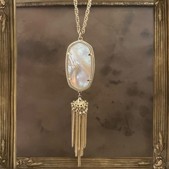 KENDRA SCOTT • Gold Rayne Mother Of Pearl Long Tassel Necklace - Picture 7 of 7